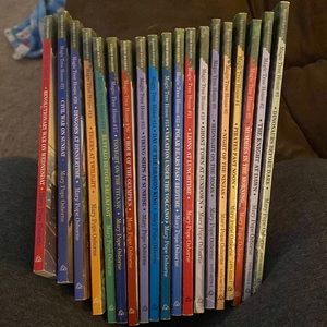 Magic Tree House books1-5 8 and 10-22